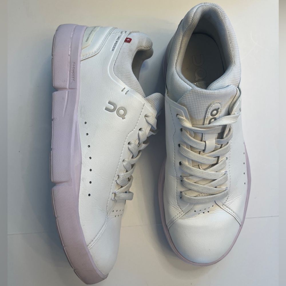 On Running Purple and White Sneakers Sleek Design